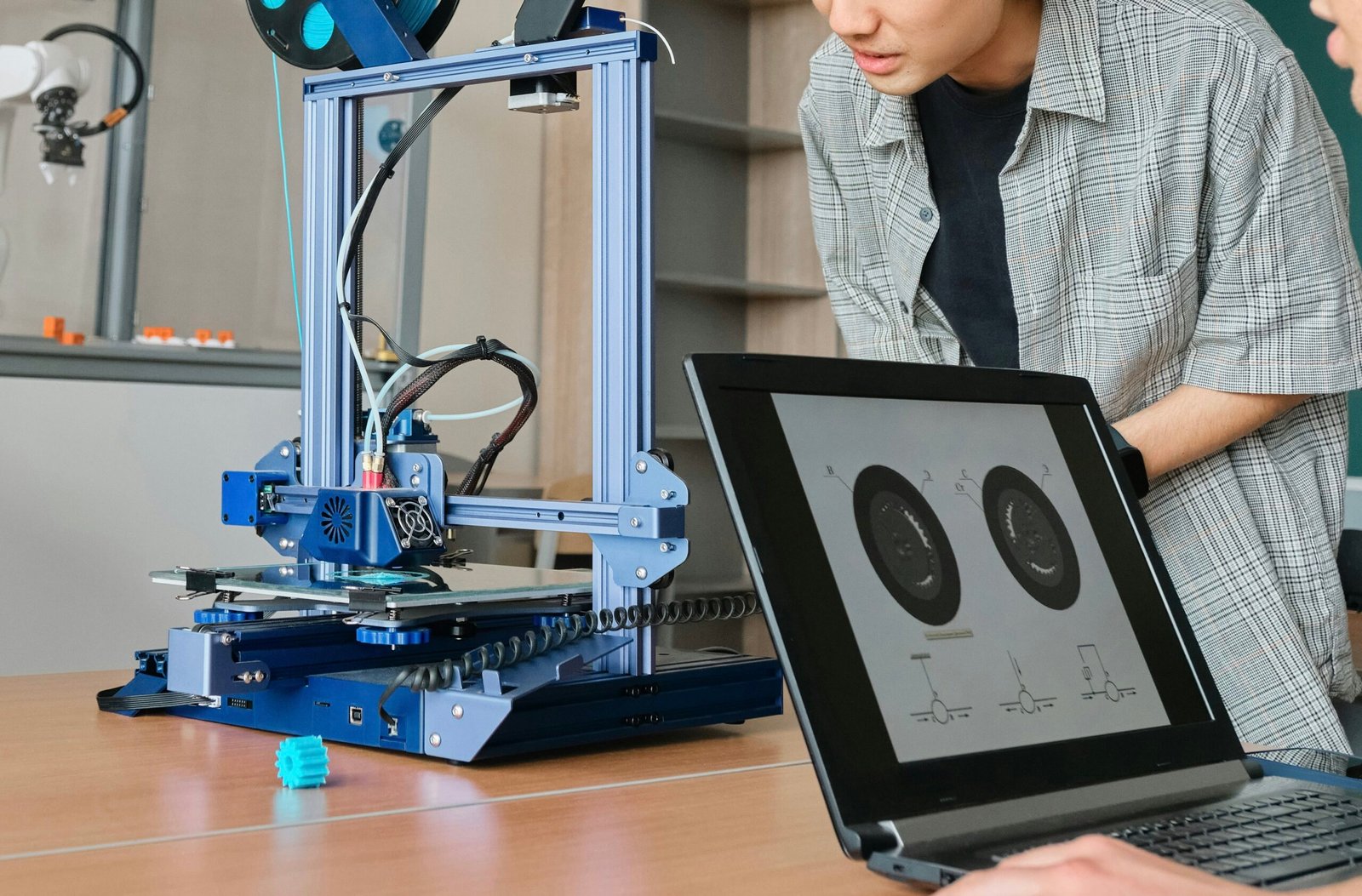 andrej-lisakov-oGKV4n2I0u4-unsplash 2